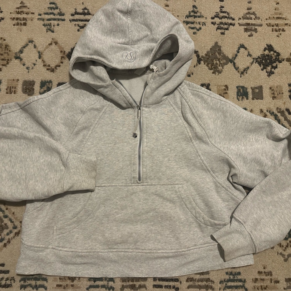 Lululemon Scuba M/L